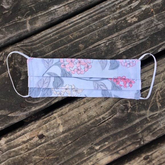 WEEKEND SALE Adult Floral Face Mask! - Picture 2 of 3